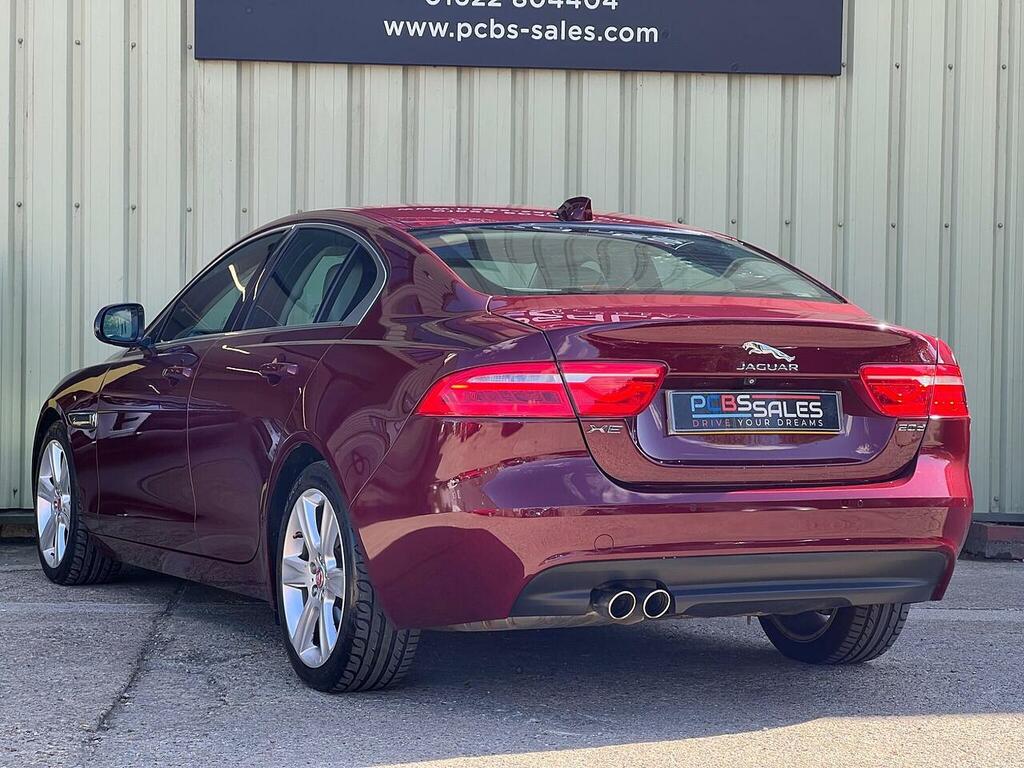 Jaguar XE 2.0D Portfolio Saloon Euro 6 Ss Red #3