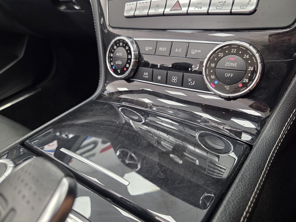 Mercedes-Benz SL Class Black #35