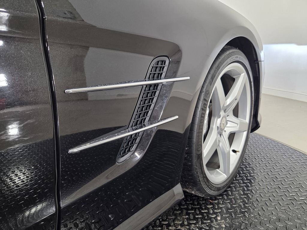 Mercedes-Benz SL Class Black #47