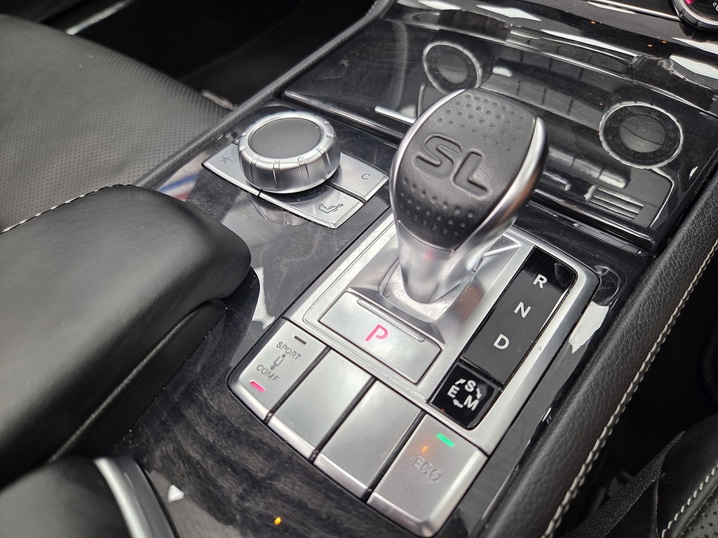 Mercedes-Benz SL Class Black #33