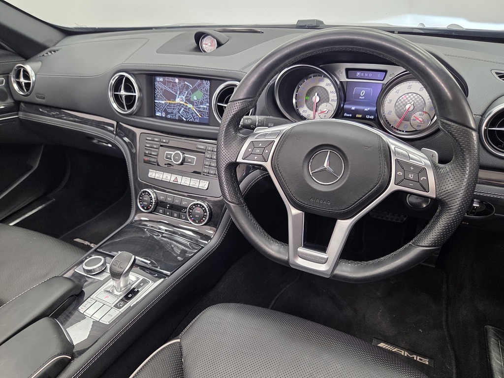 Mercedes-Benz SL Class Black #30