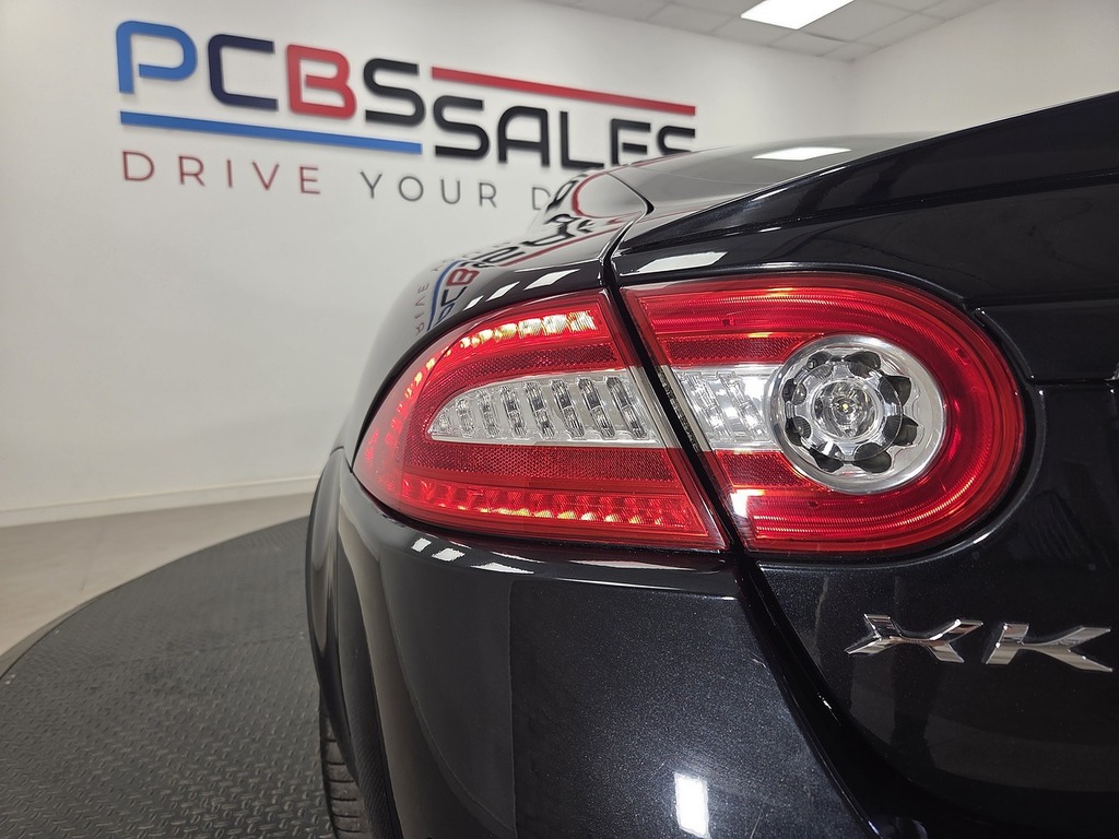 Jaguar XK V8 Portfolio Silver #30