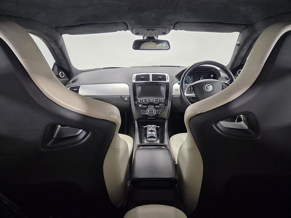 Jaguar XK V8 Portfolio Silver #12