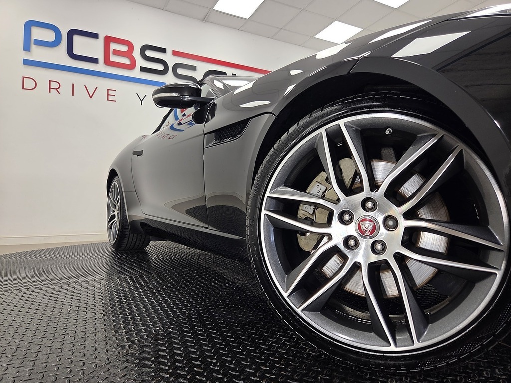 Jaguar F-Type 3.0 380 Sc V6 Chequered Flag Red #46