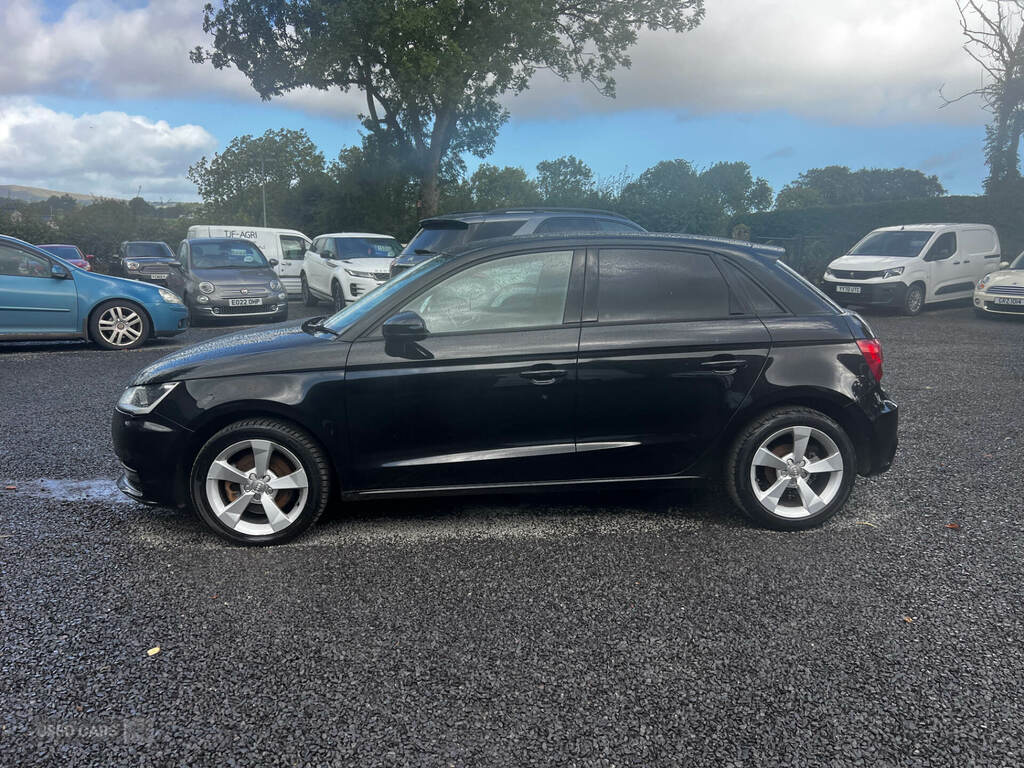 Audi A1 1.6 Tdi Sport Nav S Tronic WF68MRV Black #4