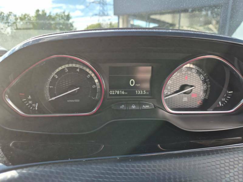 Peugeot 2008 2008 Gt Line Puretech Ss Red #31