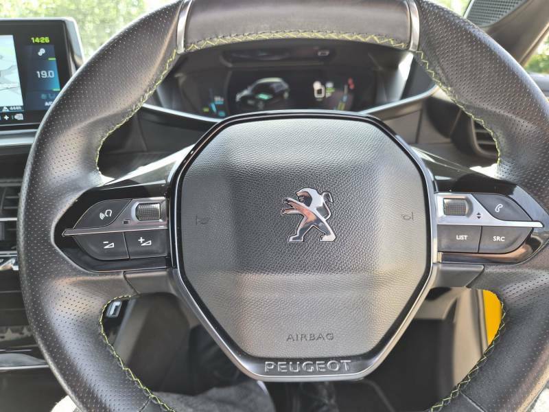 Peugeot e-208 208 Gt Premium Ev White #28