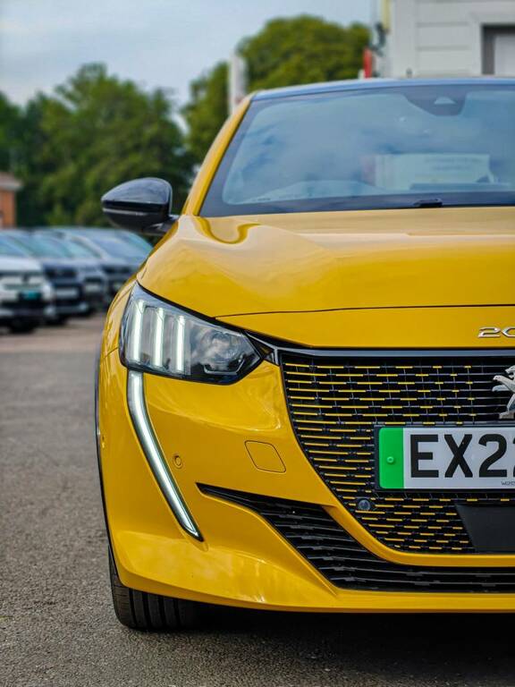 Peugeot e-208 208 Gt Premium Ev White #9