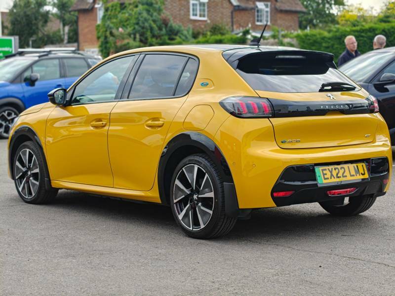 Peugeot e-208 100Kw Gt Premium 50Kwh Yellow #5