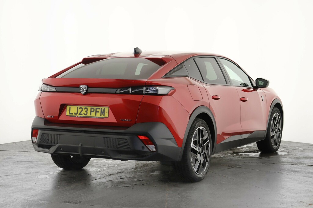 Peugeot 408 1.6 Plug-in Hybrid Gt E-eat8 Red #3