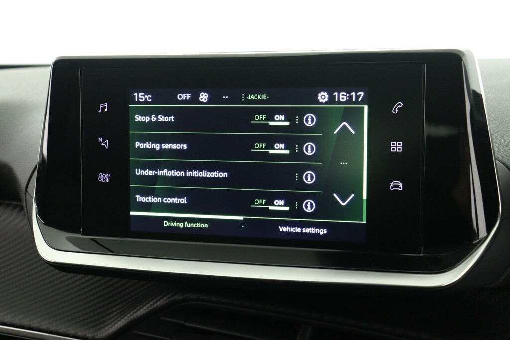 Peugeot 2008 Puretech Active Premium White #21