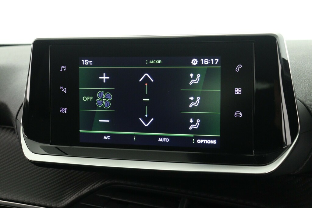 Peugeot 2008 Puretech Active Premium White #19