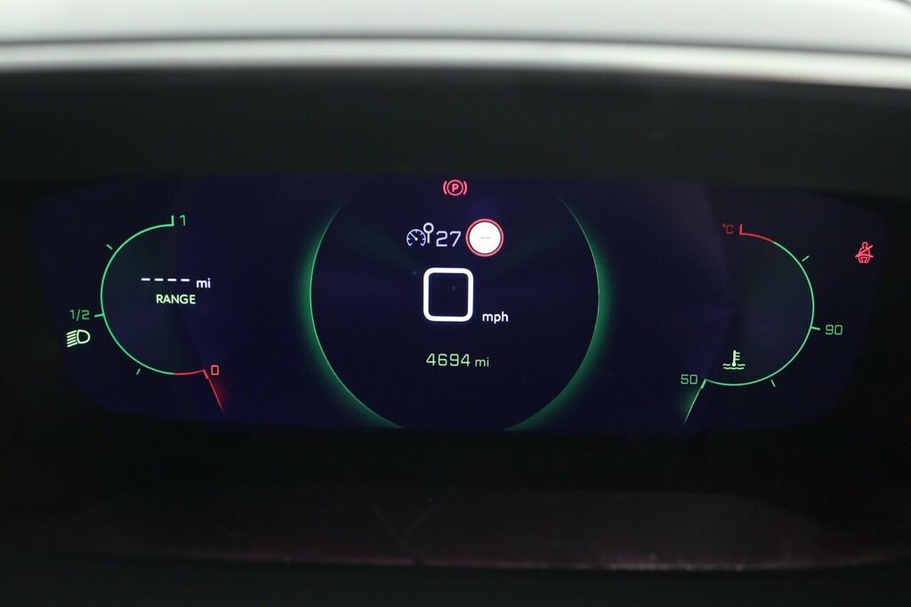 Peugeot 2008 Puretech Active Premium White #31