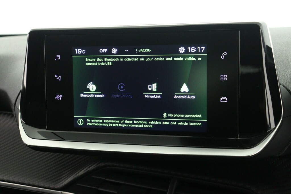 Peugeot 2008 Puretech Active Premium White #20