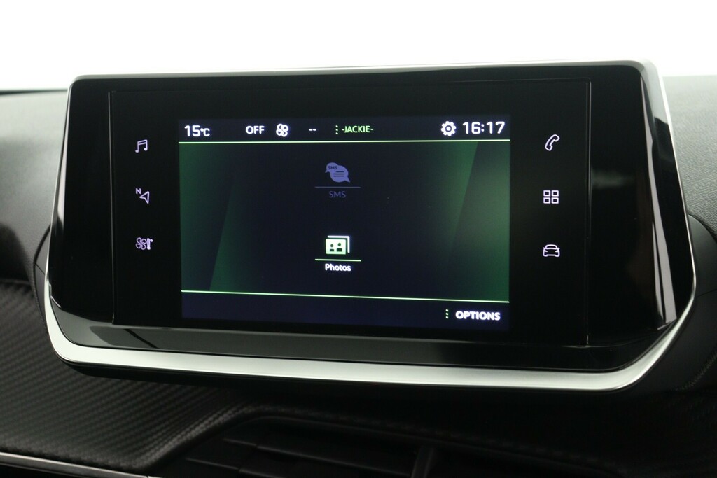 Peugeot 2008 Puretech Active Premium White #22