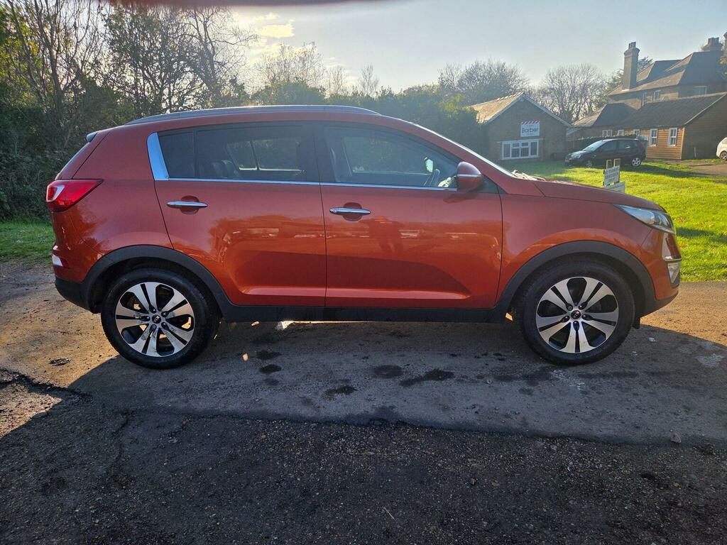 Kia Sportage 2 White #11