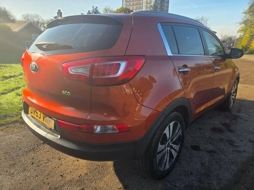 Kia Sportage 2 White #12