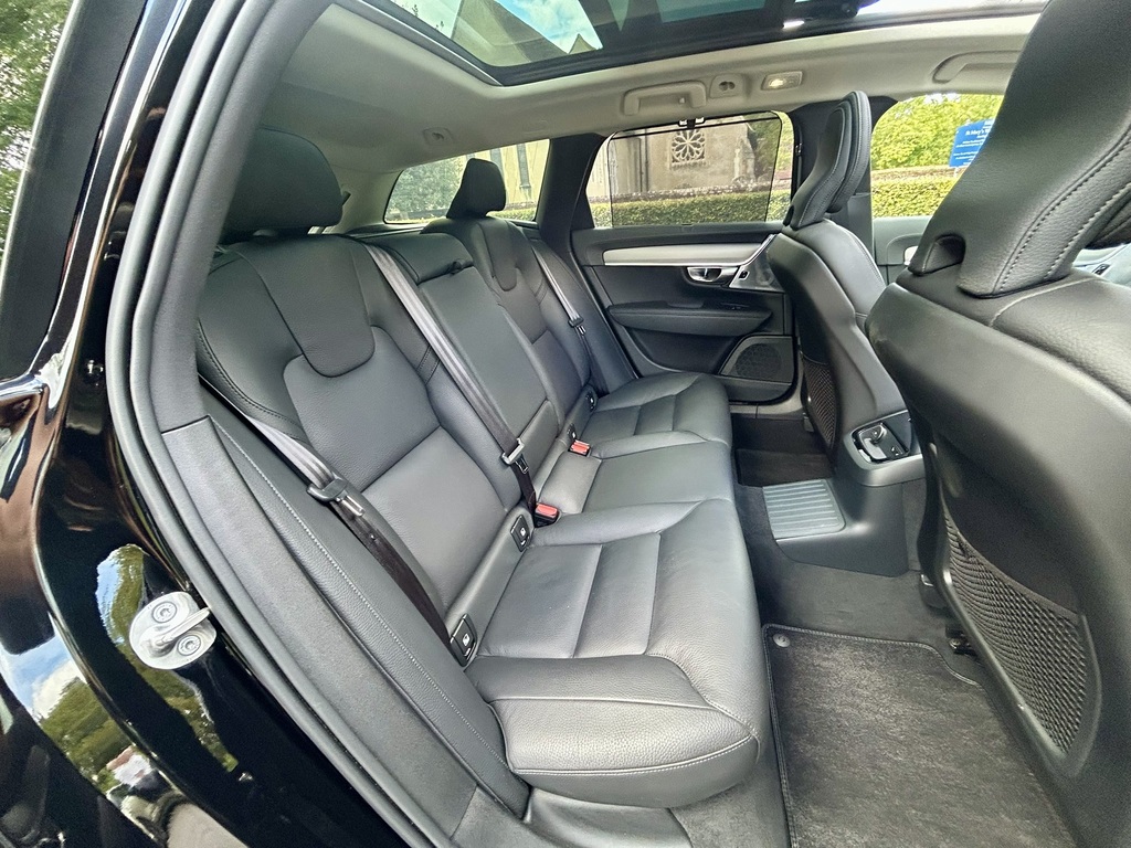 Volvo V90 T6 Plus Dark Black #34