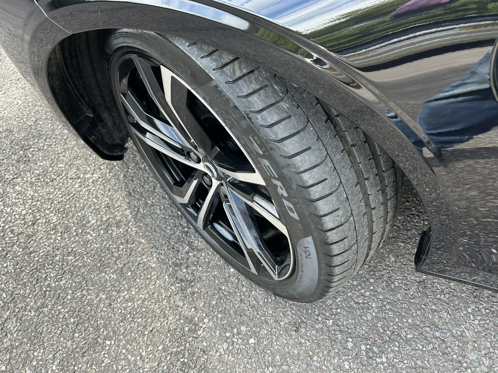 Volvo V90 T6 Plus Dark Black #48