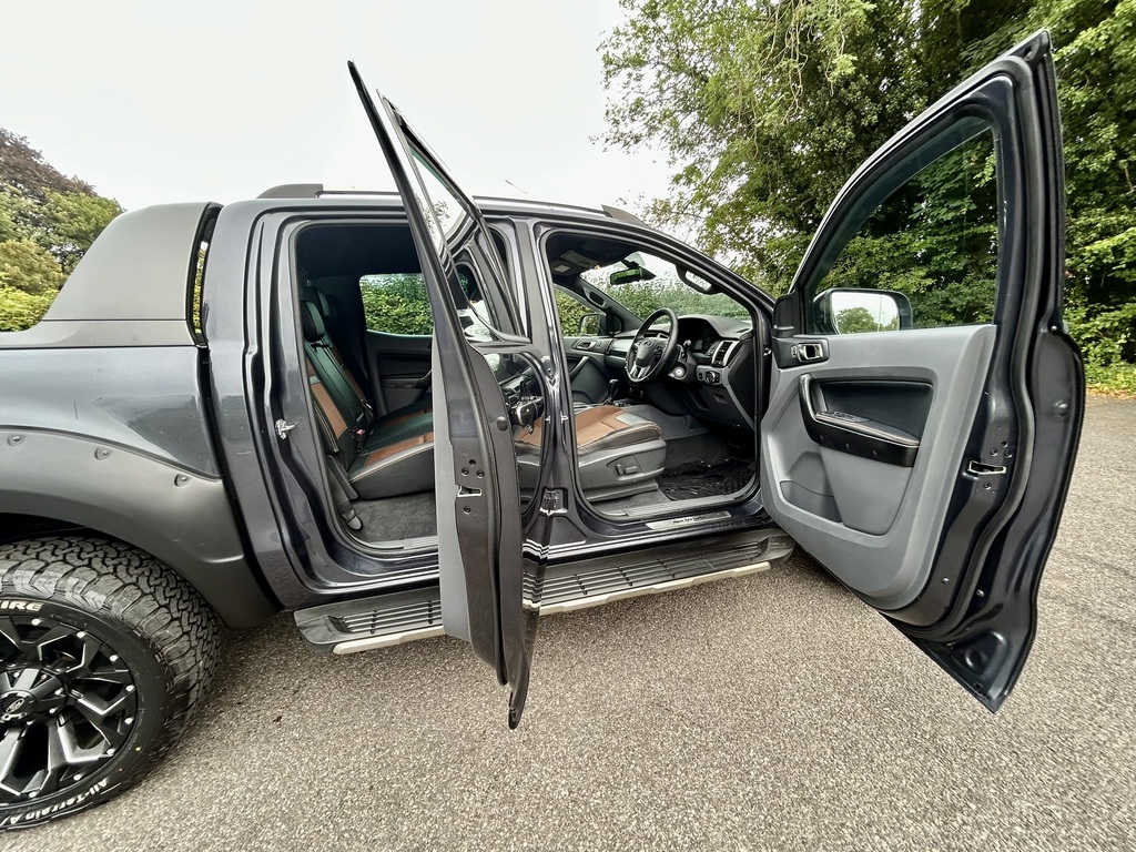 Ford Ranger Pick Up Double Cab Wildtrak 3.2 Tdci 200 Black #30