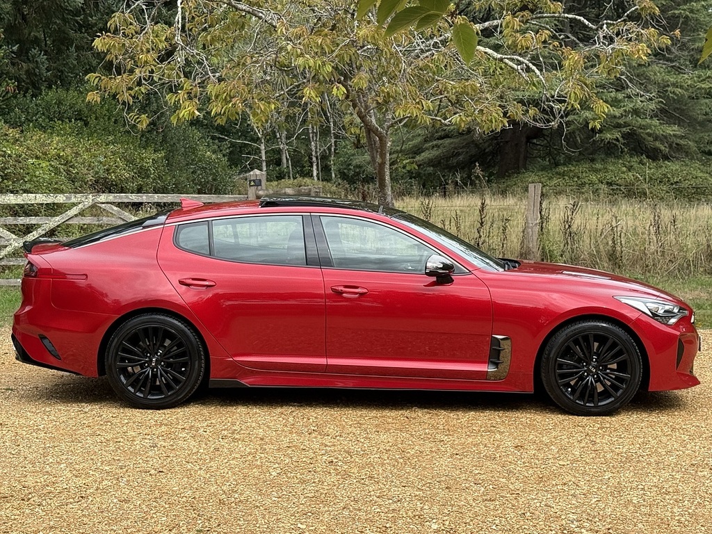 Kia Stinger T-gdi Gt-line S Red #2