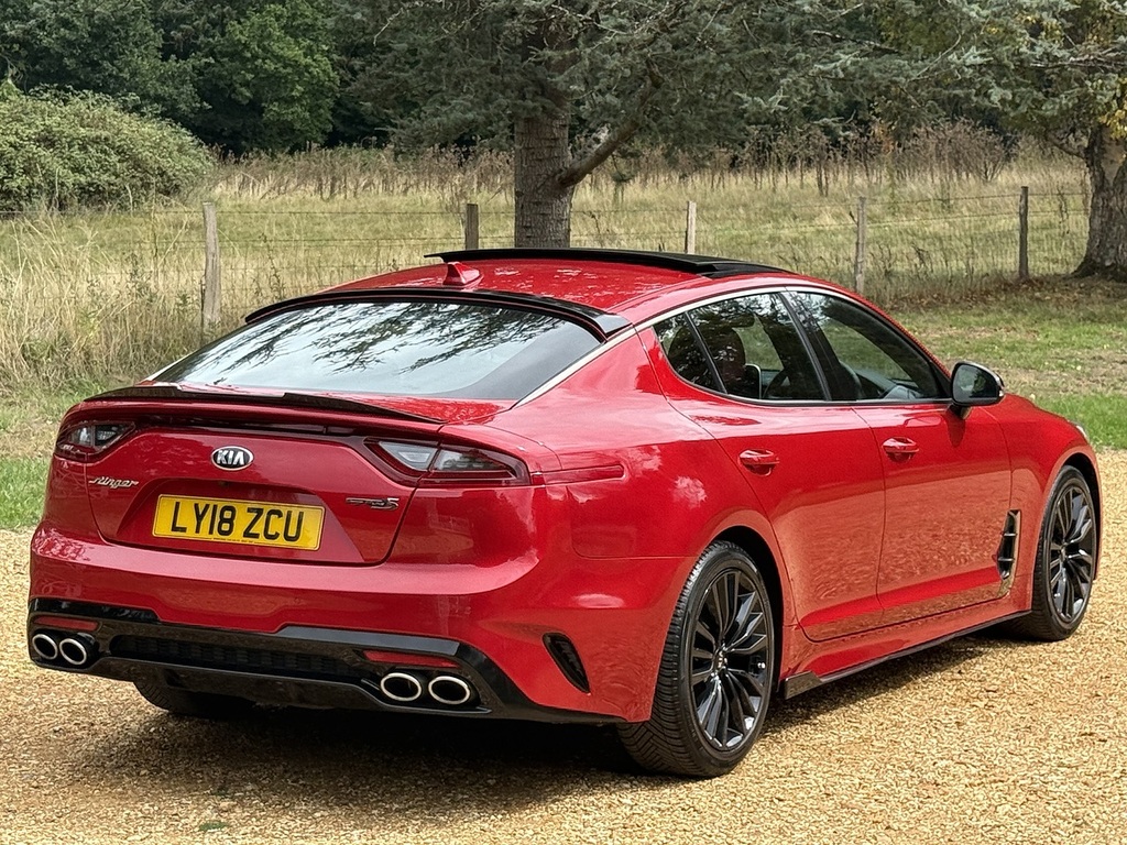Kia Stinger T-gdi Gt-line S Red #3