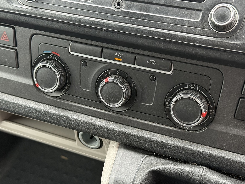 Volkswagen Transporter 2.0 Tdi T30 Bluemotion Tech Highline Panel Van Blue #18