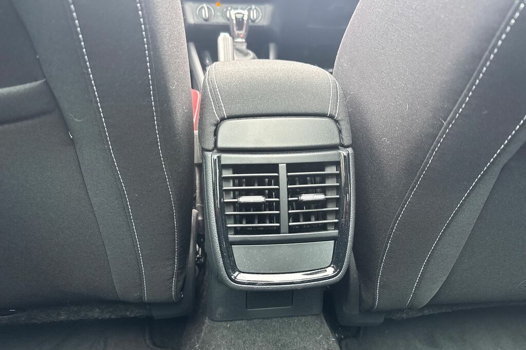 Skoda Kamiq Hatchback #42