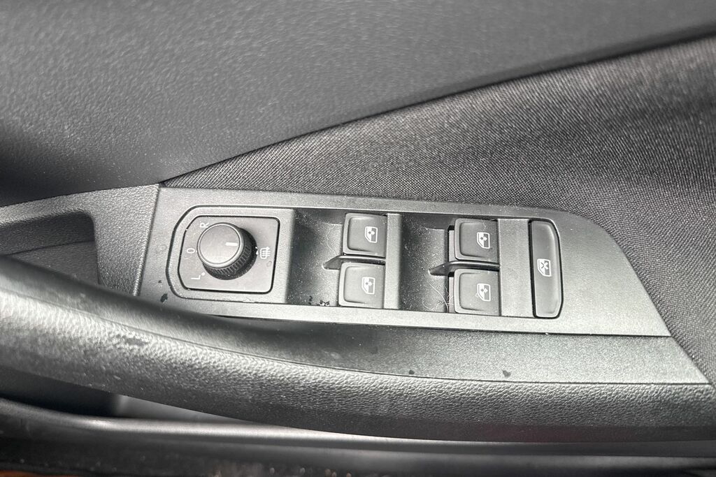 Skoda Kamiq Hatchback #34