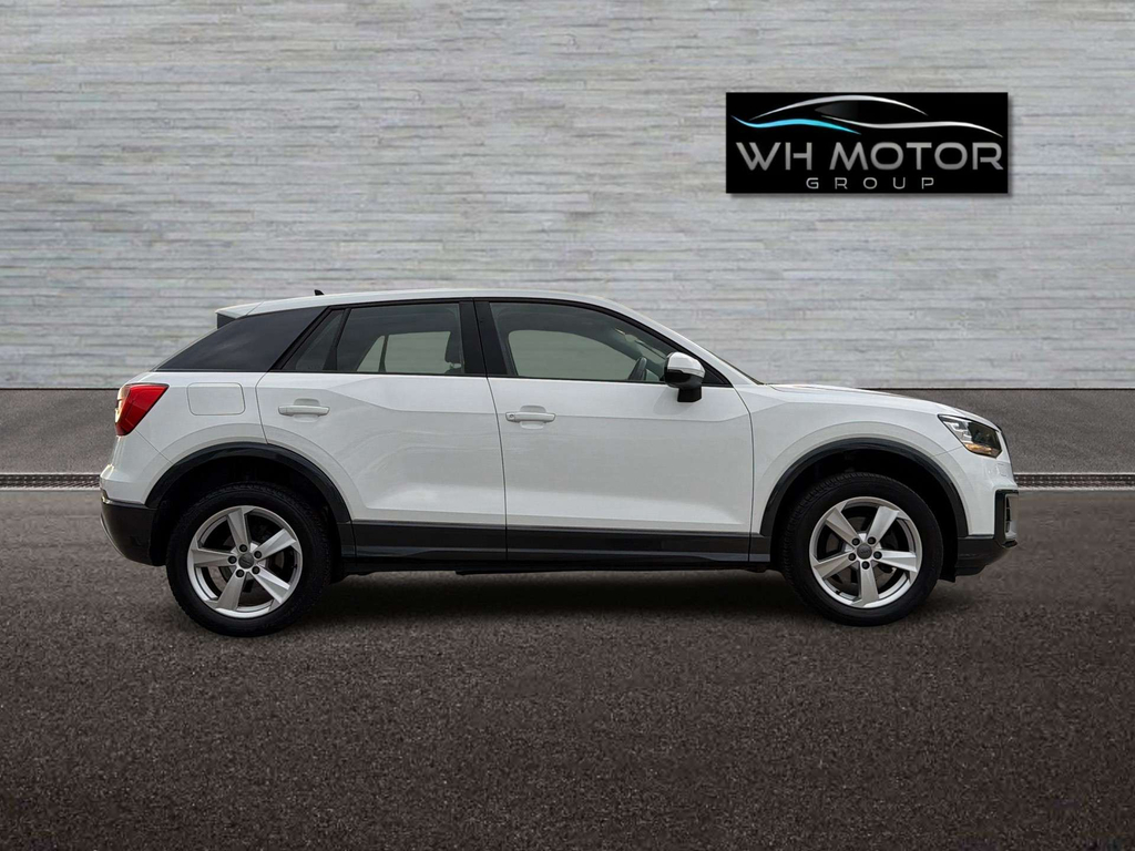 Audi Q2 Sport 30 Tfsi  #4