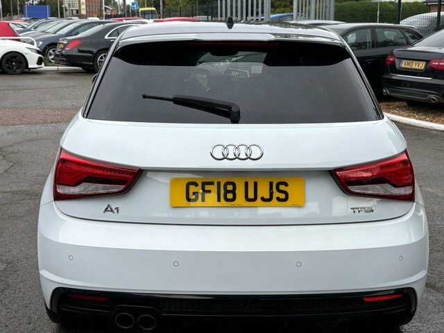 Audi A1 Tfsi Black Edition Sportback GF18UJS White #6