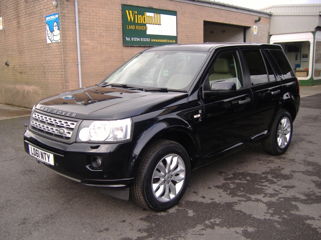 Land Rover Freelander 2 .2 Sd4 Hse Black #3