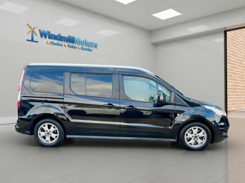 Ford Grand Tourneo Connect 1.5 Tdci Titanium Black #5