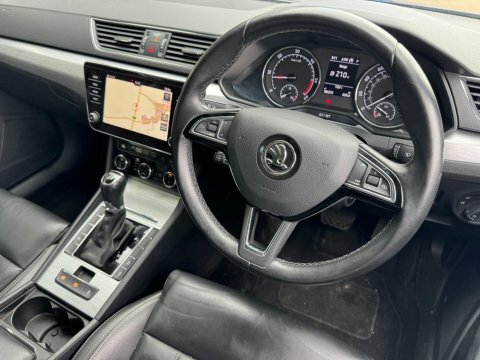 Skoda Superb 1.6 Tdi Se FL69HDX Blue #2