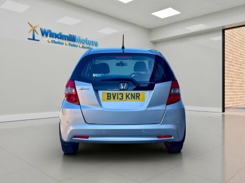 Honda Jazz 1.3H Ima Hs Hatchback White #7