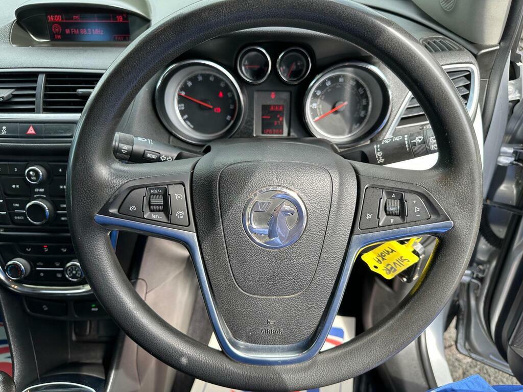 Vauxhall Mokka Hatchback White #12