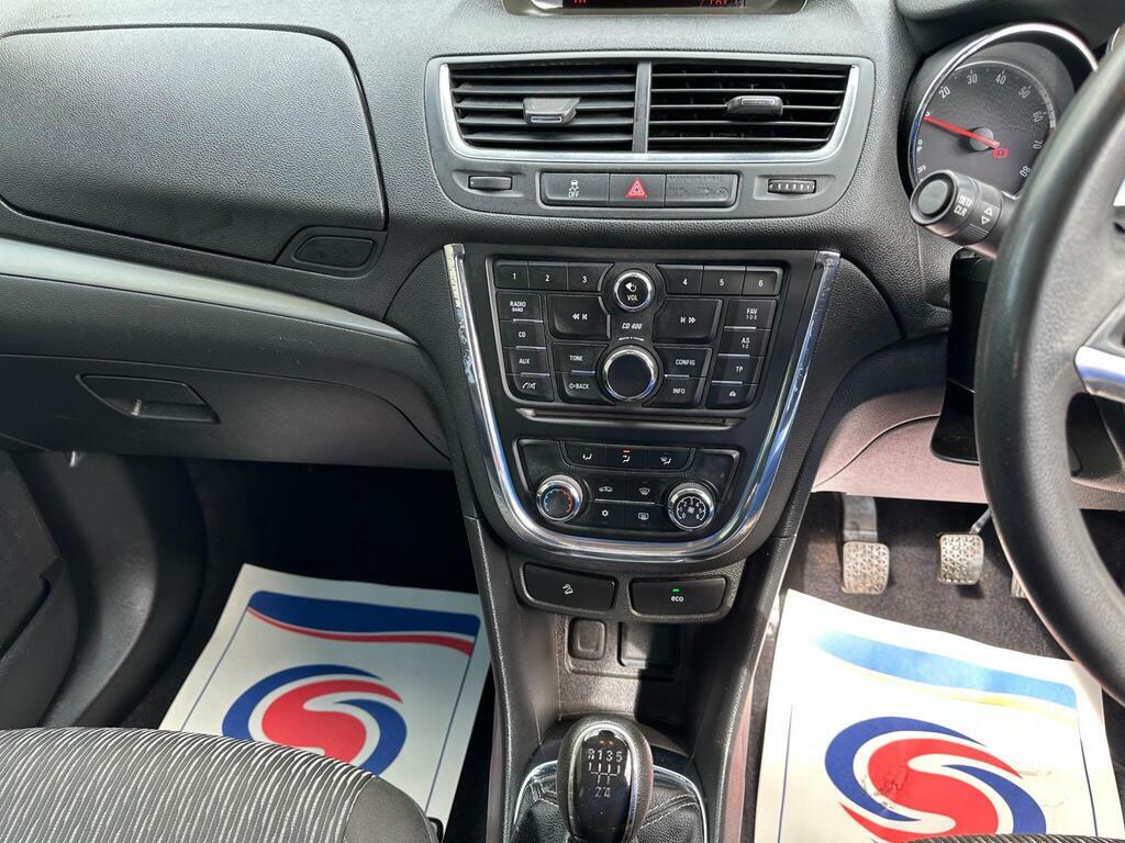 Vauxhall Mokka Hatchback White #13