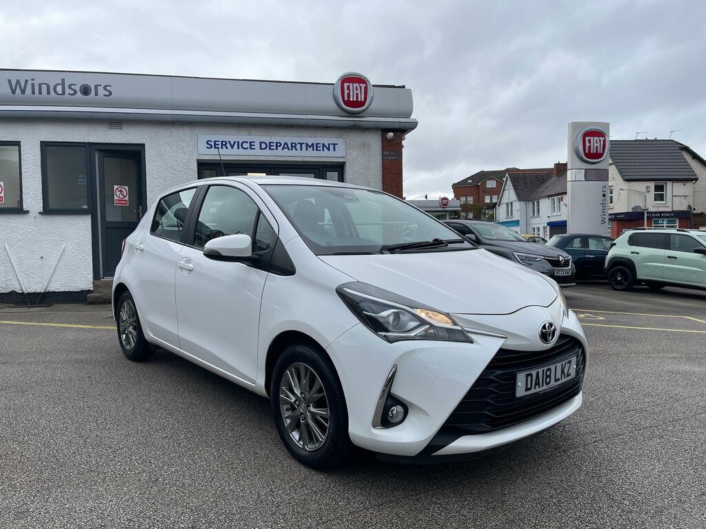 Toyota Yaris 1.5 Vvt-i Icon Hatchback Euro 6 White