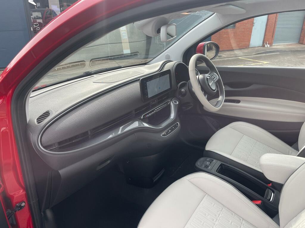 Fiat 500E 2025 42Kwh Red Hatchback 1 Red #7