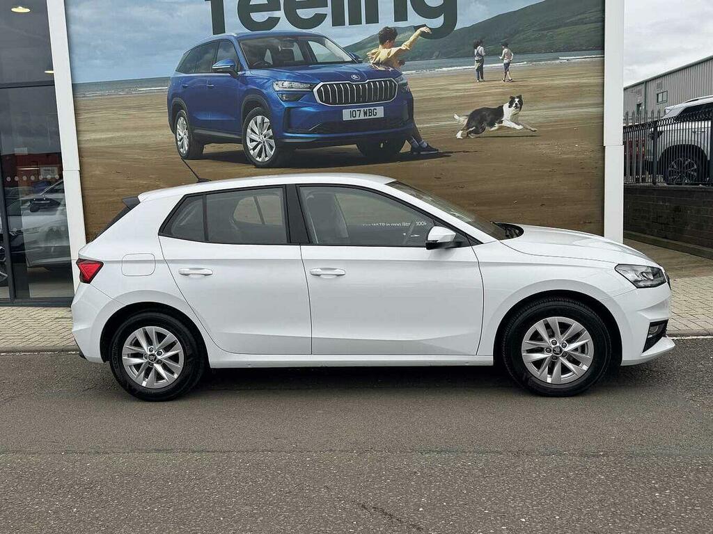 Skoda Fabia 1.0 Tsi Se Edition Hatchback Eur White #4