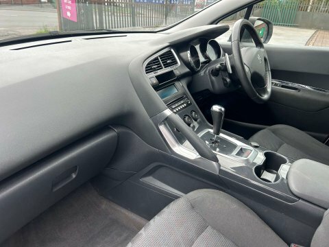 Peugeot 3008 E-hdi Active Grey #26