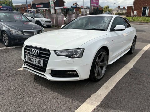 Audi A5 2.0 A5 Black White #2
