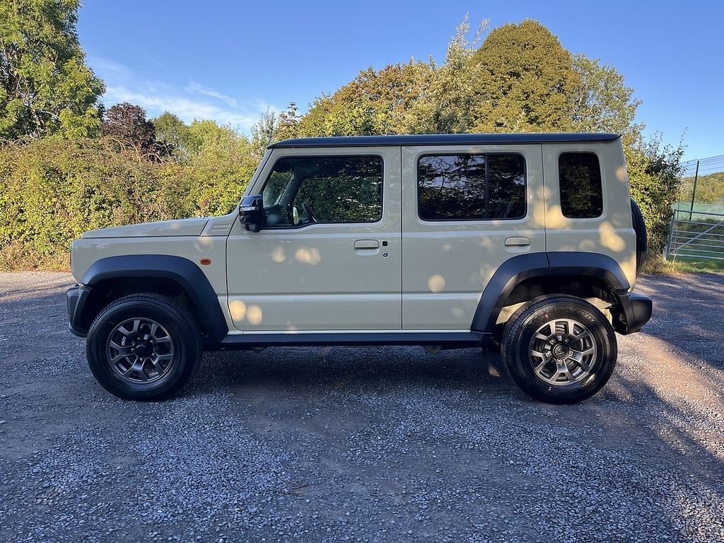 Suzuki Jimny Nomade Sz5 Black #5