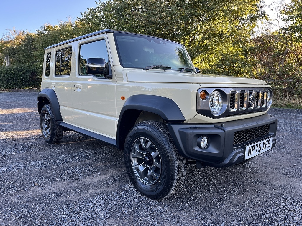 Suzuki Jimny Nomade Sz5 Black #6