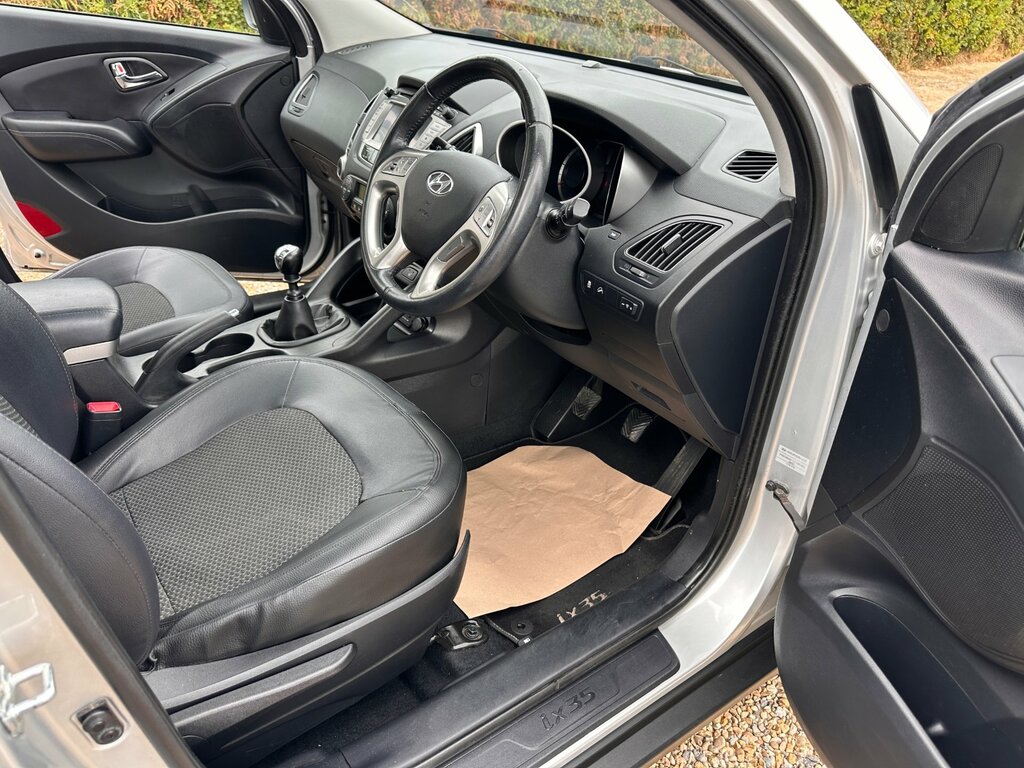 Hyundai Ix35 2.0 Crdi Premium Grey #17