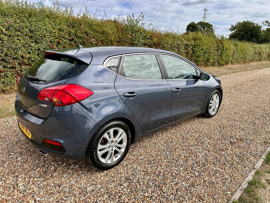Kia Ceed 1.6 T-gdi Gt Euro 5 Black #15