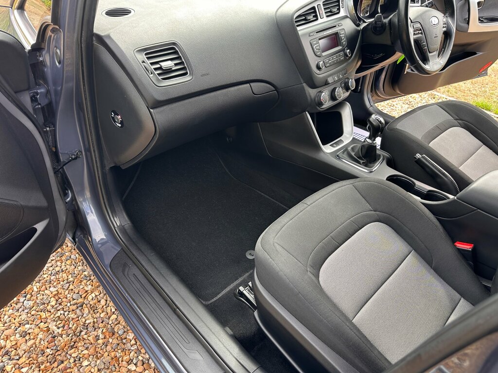 Kia Ceed 1.6 T-gdi Gt Euro 5 Black #42
