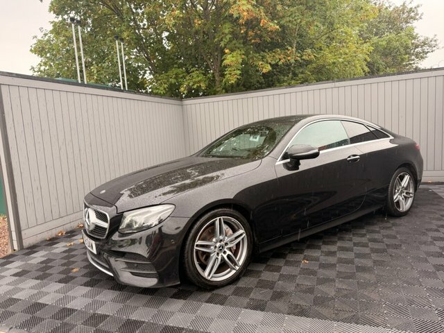 Mercedes-Benz E Class 2.0 E220d Amg Line Premium Plus Coupe BT18OAW Black #4