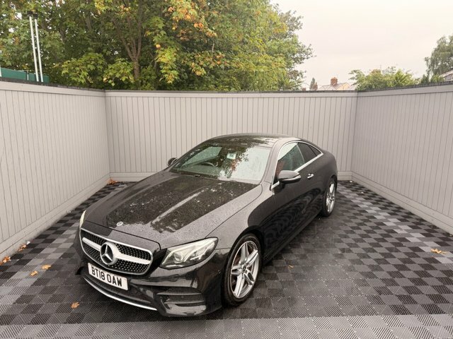 Mercedes-Benz E Class 2.0 E220d Amg Line Premium Plus Coupe BT18OAW Black #2