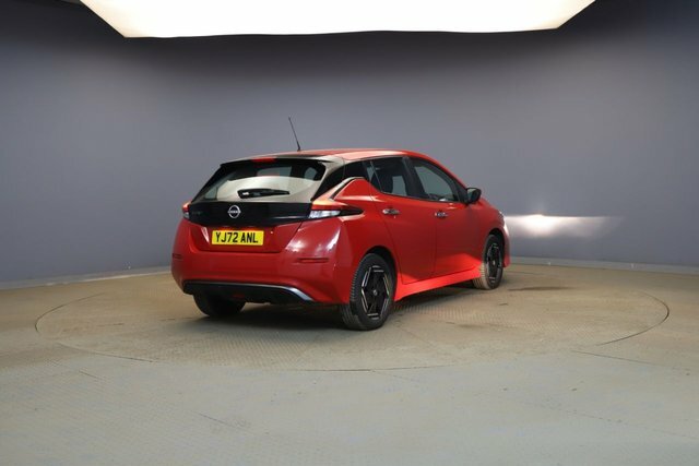Nissan Leaf 39Kwh Acenta Hatchback 150 Ps Red #3